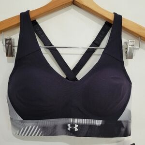 NWT Under armour black and grey vanish sports bra size S